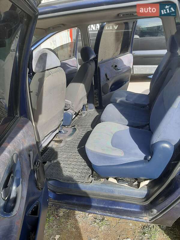 Мінівен SEAT Alhambra 2000 в Івано-Франківську