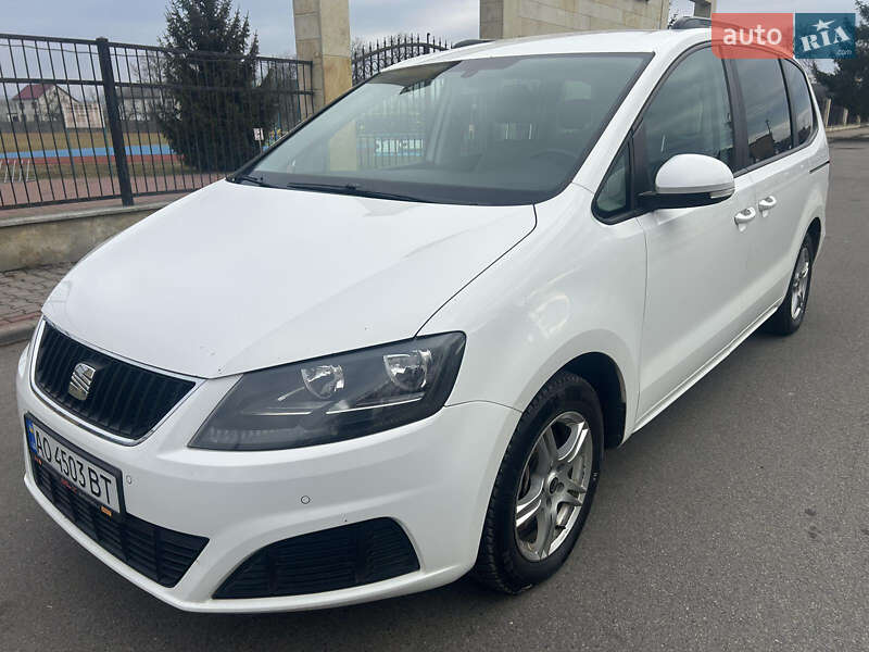 Минивэн SEAT Alhambra 2011 в 
