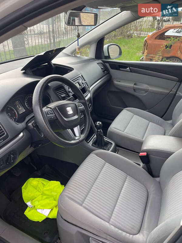 Минивэн SEAT Alhambra 2011 в Тячеве