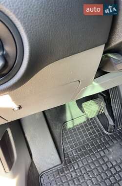 Мінівен SEAT Alhambra 2012 в 