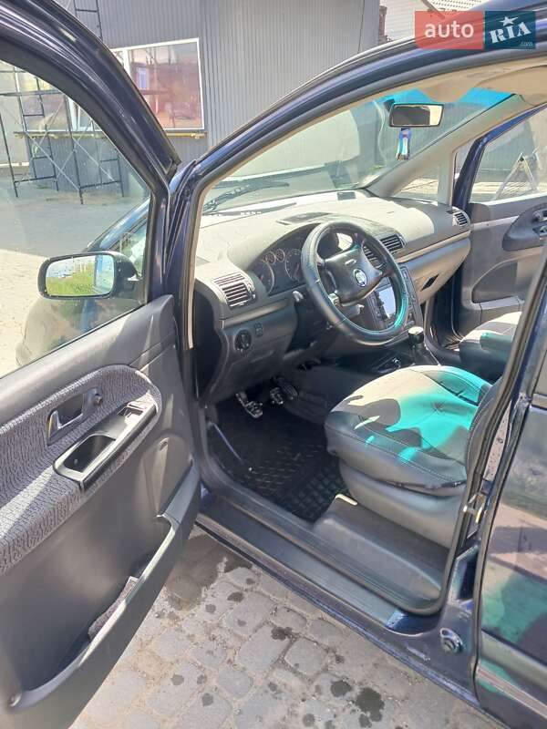 Мінівен SEAT Alhambra 2005 в Вижниці