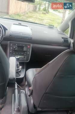 Минивэн SEAT Alhambra 2004 в 