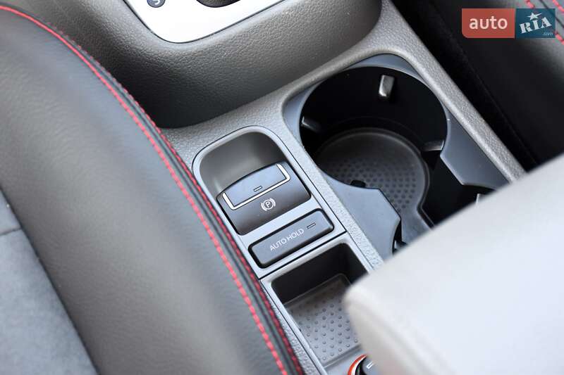 Минивэн SEAT Alhambra 2014 в Дрогобыче