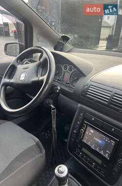 Минивэн SEAT Alhambra 2008 в 