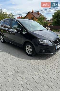 Минивэн SEAT Alhambra 2012 в 