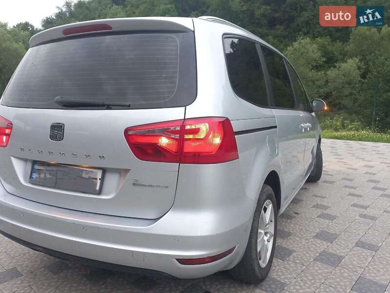 Минивэн SEAT Alhambra 2010 в Нижних Воротах