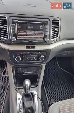 Минивэн SEAT Alhambra 2012 в 