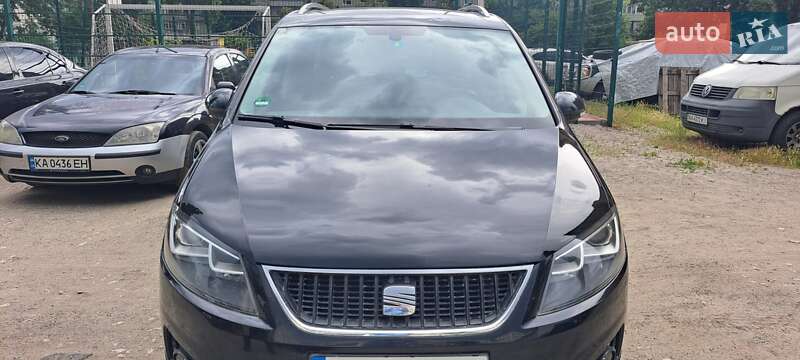 Минивэн SEAT Alhambra 2010 в Киеве