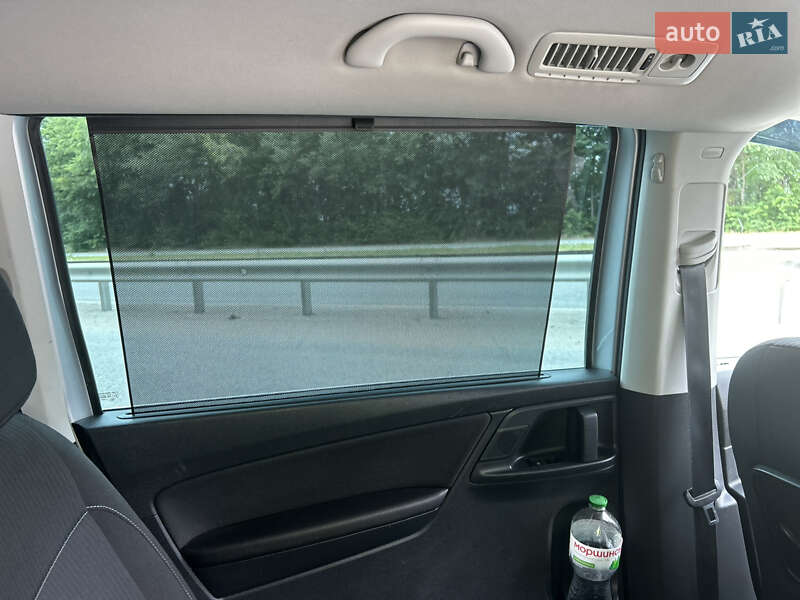 Минивэн SEAT Alhambra 2016 в Днепре