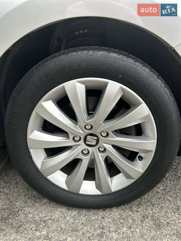 Минивэн SEAT Alhambra 2016 в Днепре