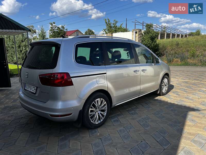 Минивэн SEAT Alhambra 2011 в Краматорске