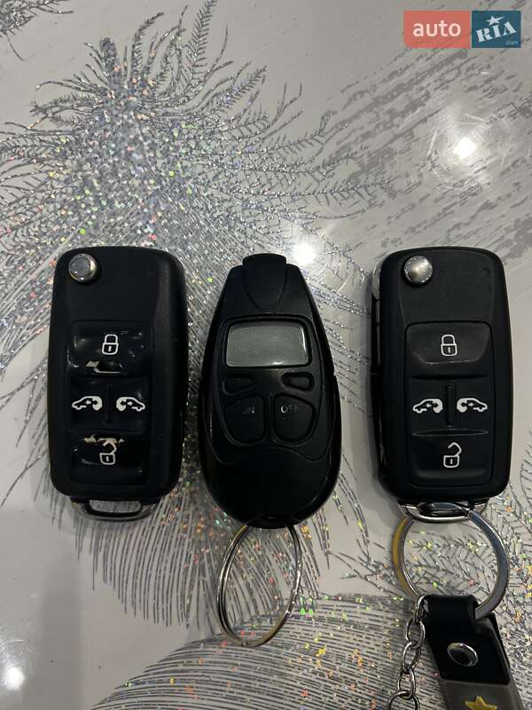 Минивэн SEAT Alhambra 2011 в Краматорске