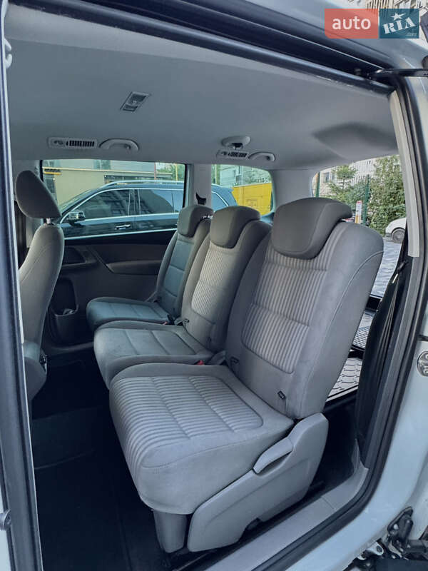 Минивэн SEAT Alhambra 2014 в Млинове