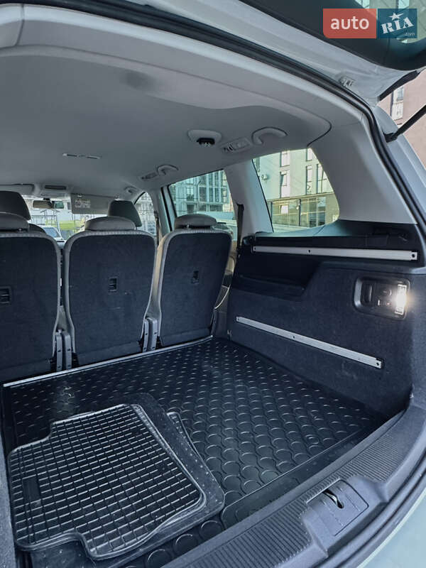 Минивэн SEAT Alhambra 2014 в Млинове