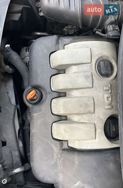 Минивэн SEAT Alhambra 2010 в 