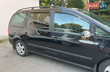 Минивэн SEAT Alhambra 2010 в 