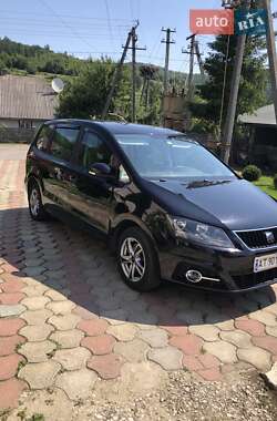 Минивэн SEAT Alhambra 2010 в Долине