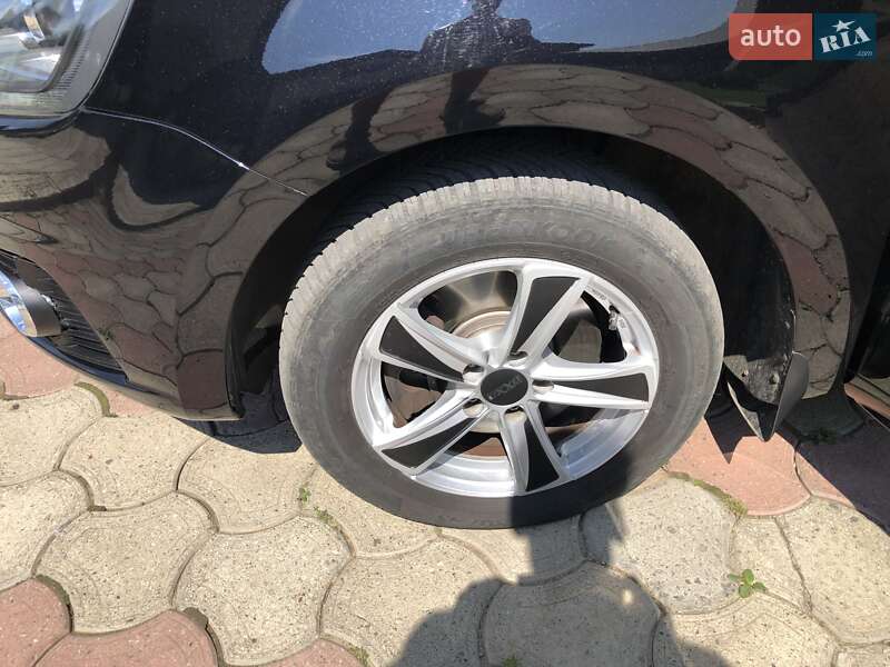 Мінівен SEAT Alhambra 2010 в Долині