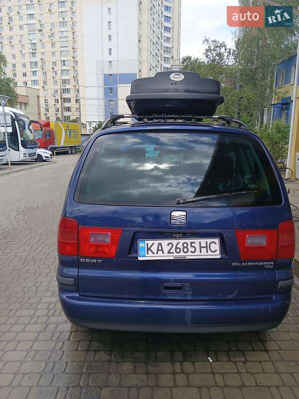 Мінівен SEAT Alhambra 2003 в Києві