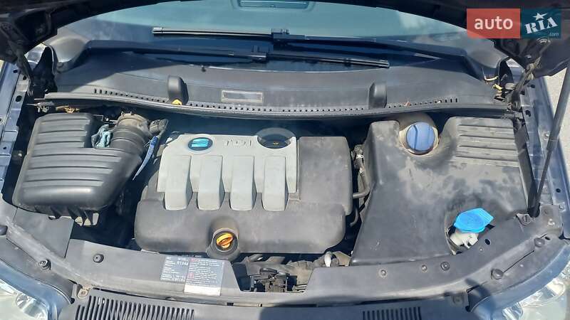 Минивэн SEAT Alhambra 2008 в Теплодаре