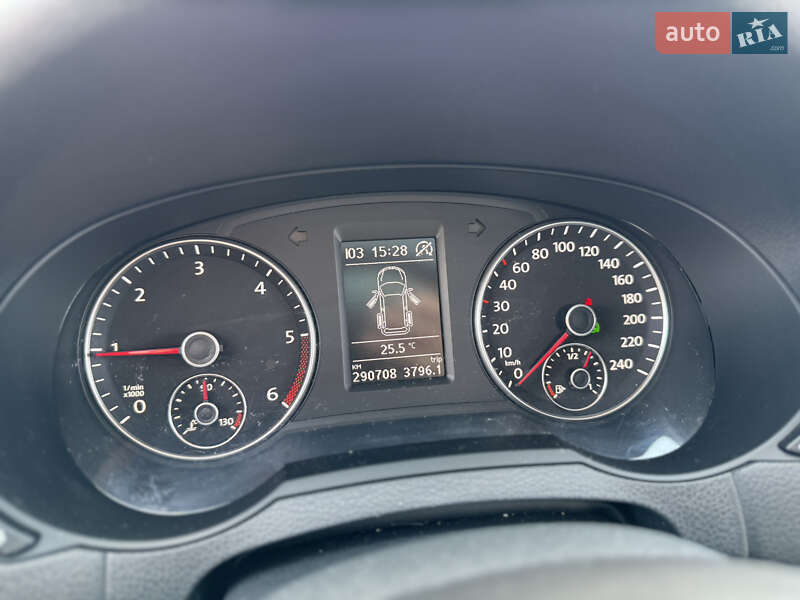 Минивэн SEAT Alhambra 2011 в Луцке