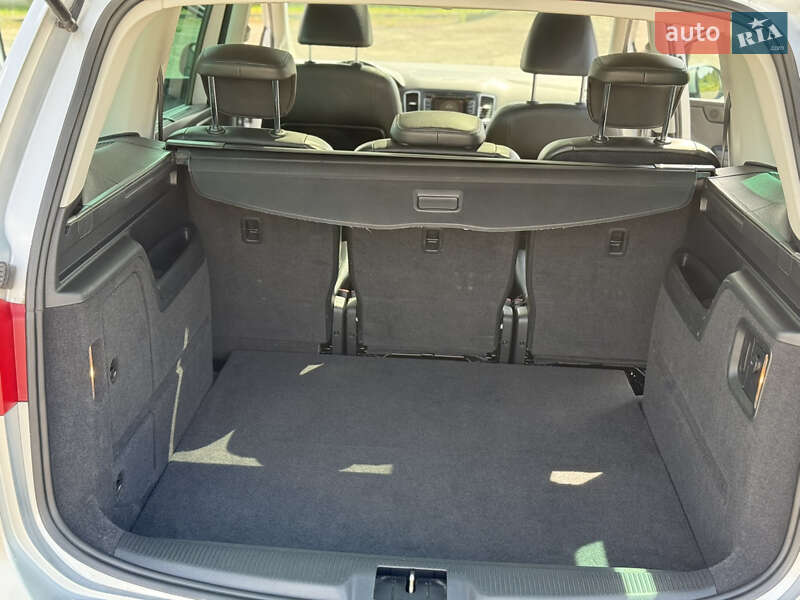 Минивэн SEAT Alhambra 2011 в Луцке