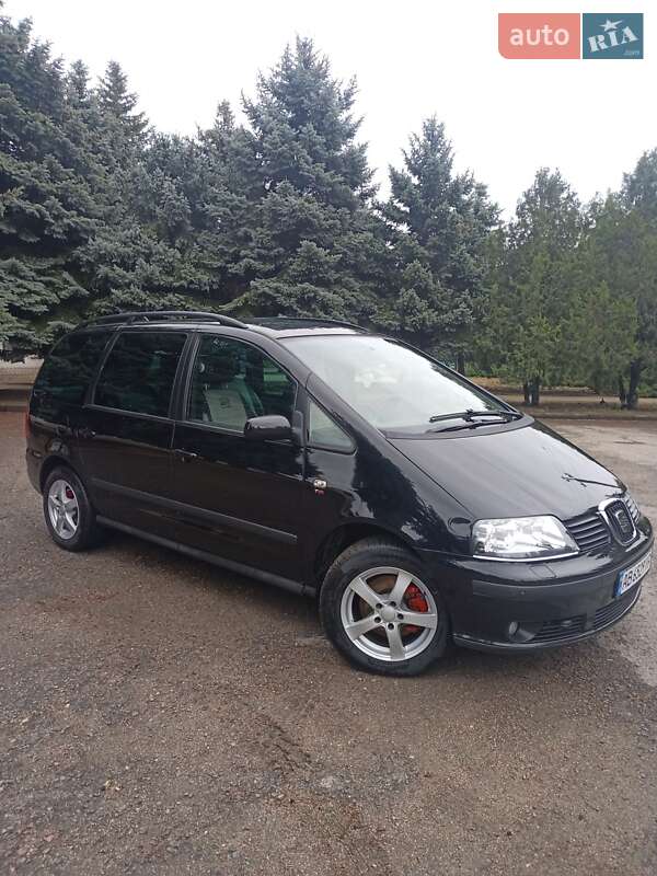 Минивэн SEAT Alhambra 2007 в Вознесенске