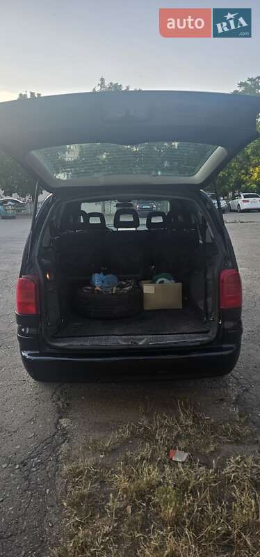 Минивэн SEAT Alhambra 2002 в Краматорске