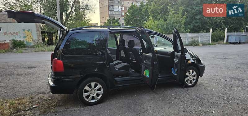 Минивэн SEAT Alhambra 2002 в Краматорске