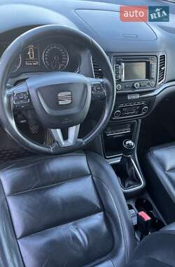 Минивэн SEAT Alhambra 2012 в 