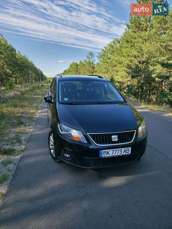 Минивэн SEAT Alhambra 2013 в 
