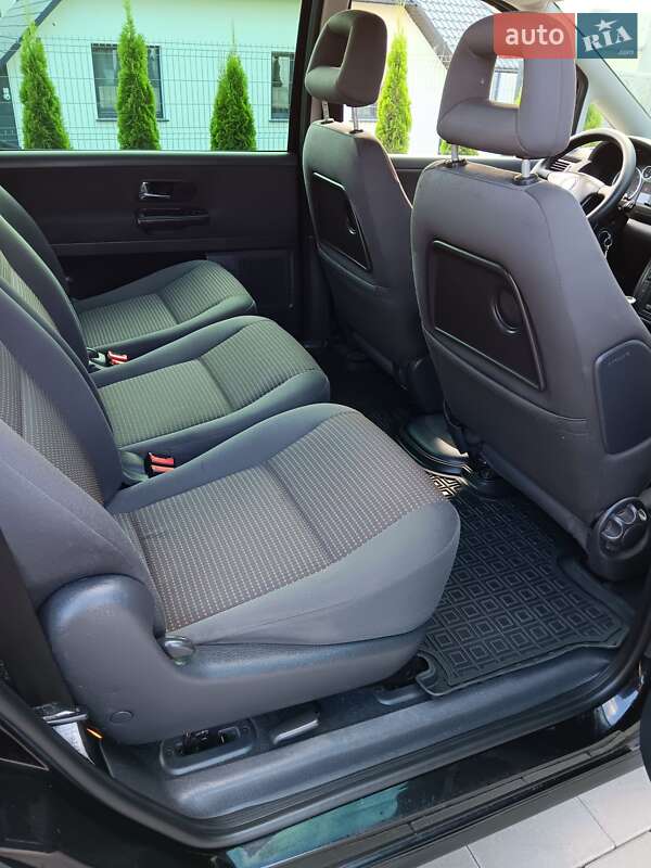 Минивэн SEAT Alhambra 2006 в Черновцах