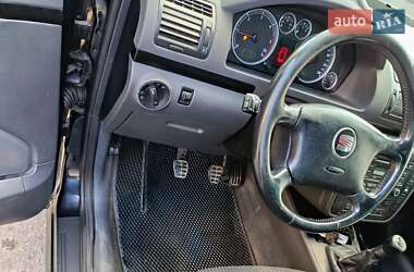 Мінівен SEAT Alhambra 2010 в 