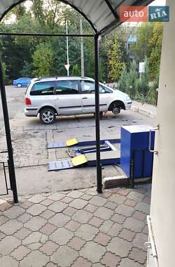 Минивэн SEAT Alhambra 2004 в 