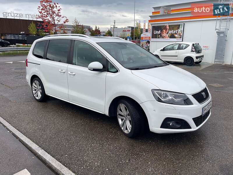 Минивэн SEAT Alhambra 2015 в 