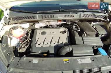 Минивэн SEAT Alhambra 2014 в 