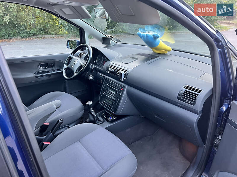 Мінівен SEAT Alhambra 2006 в Рівному фото 10 Мінівен SEAT Alhambra 2006 в Рівному