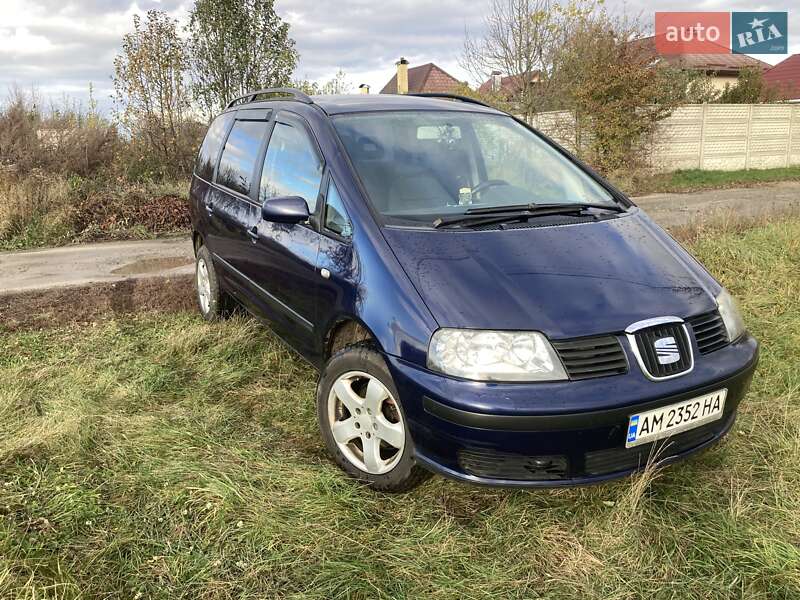Минивэн SEAT Alhambra 2001 в Житомире