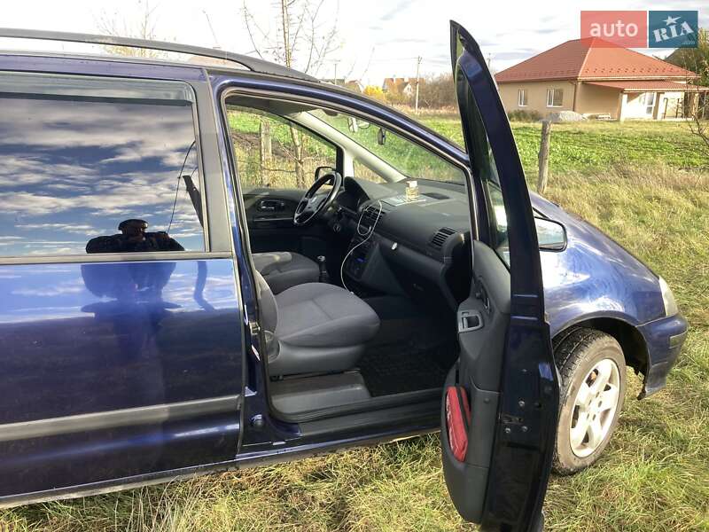 Минивэн SEAT Alhambra 2001 в Житомире