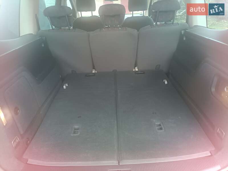 Мінівен SEAT Alhambra 2013 в Камені-Каширському