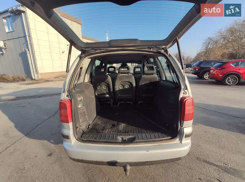 Мінівен SEAT Alhambra 2001 в Дніпрі