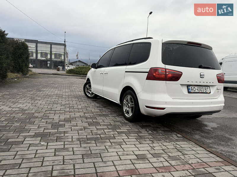Минивэн SEAT Alhambra 2011 в Тячеве