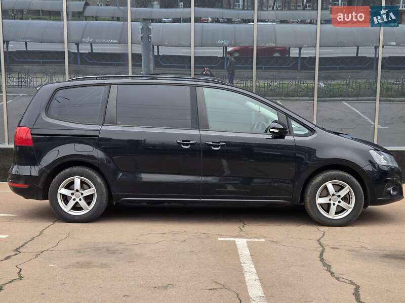 Минивэн SEAT Alhambra 2012 в Киеве