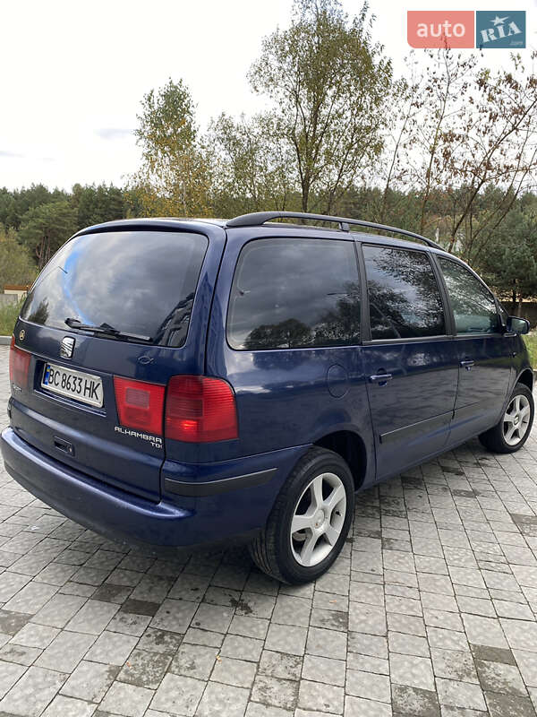 Минивэн SEAT Alhambra 2005 в Новояворовске