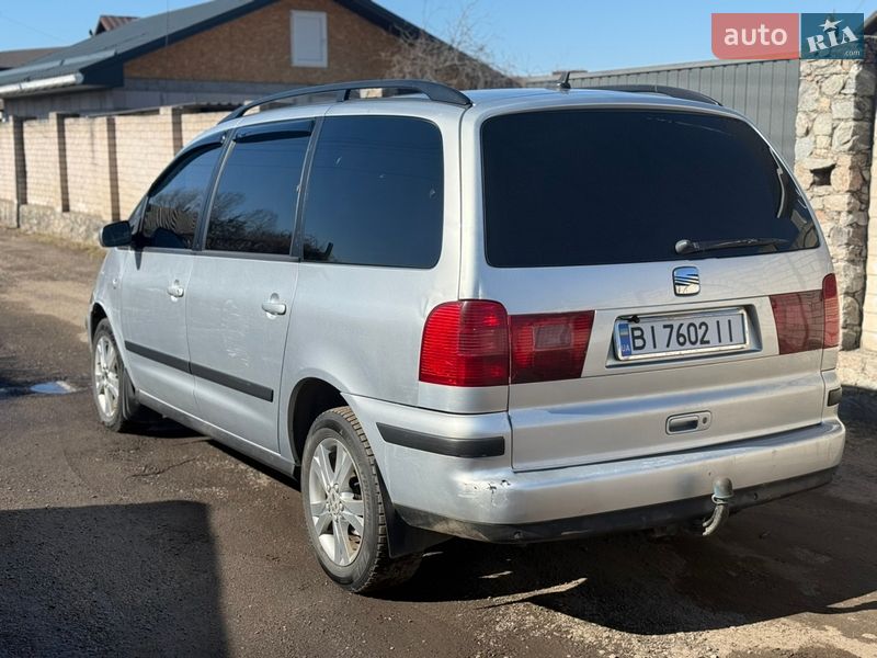 Минивэн SEAT Alhambra 2008 в Кременчуге