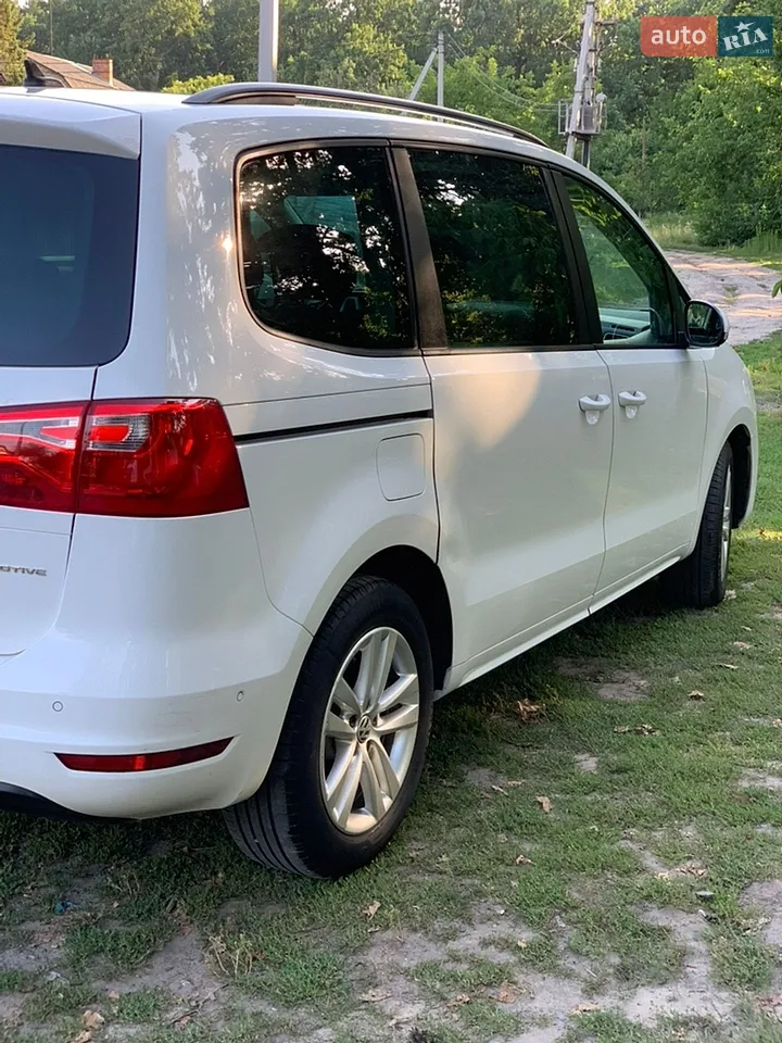 2010 SEAT Alhambra - мініатюра 16
