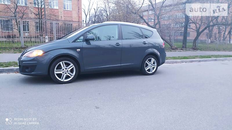 Мінівен SEAT Altea XL 2009 в Києві