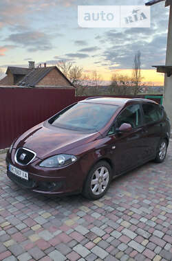 Минивэн SEAT Altea XL 2008 в Ровно