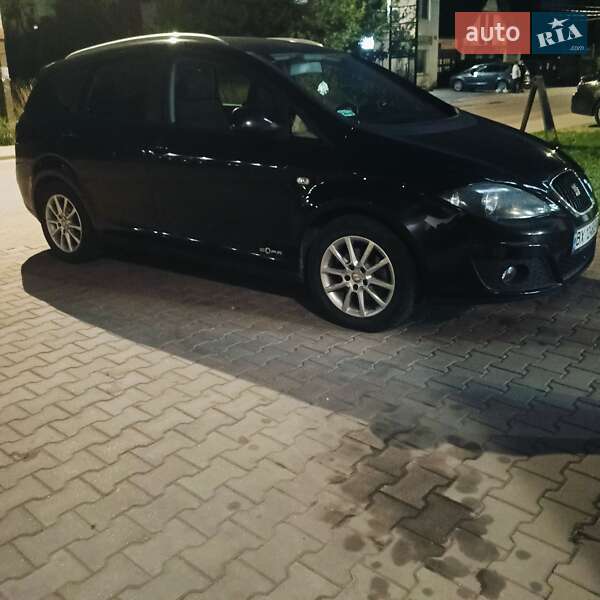 Минивэн SEAT Altea XL 2011 в Хмельницком