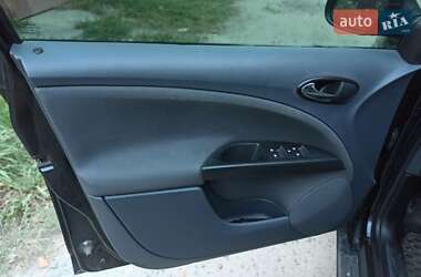 Минивэн SEAT Altea XL 2008 в 